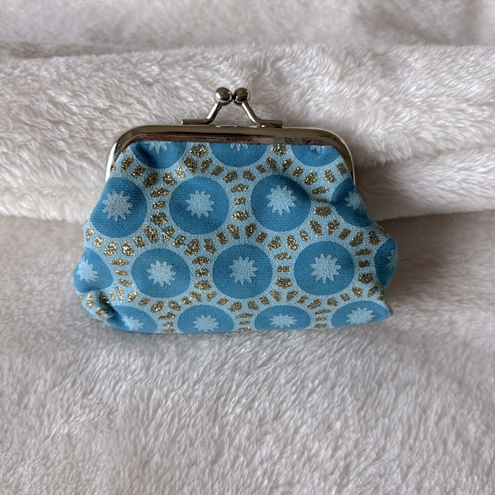 Kiss lock coin wallet blue and gold